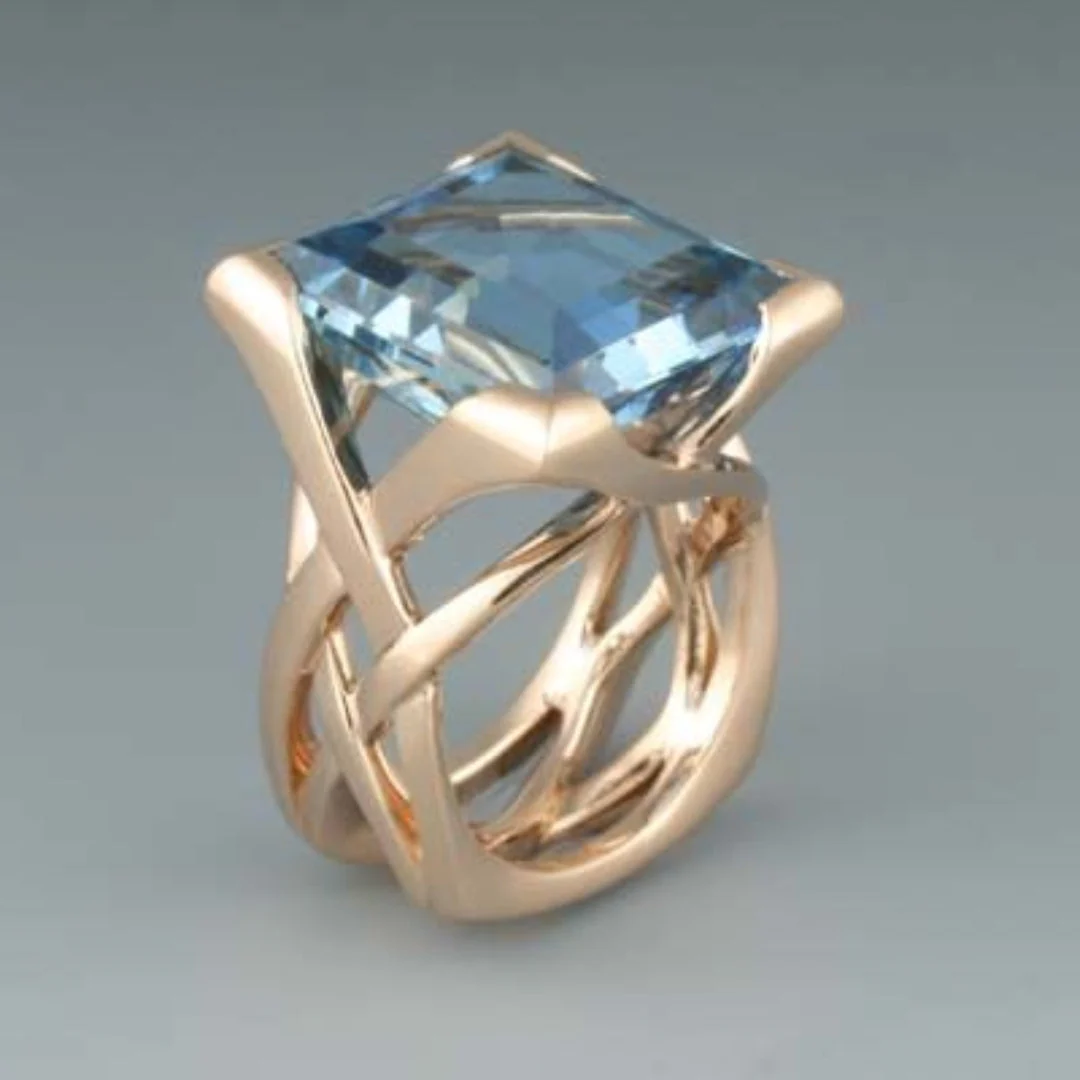 Vintage Gold Blue Zirconia Ring